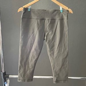 Grey 3/4 Zumba Leggings